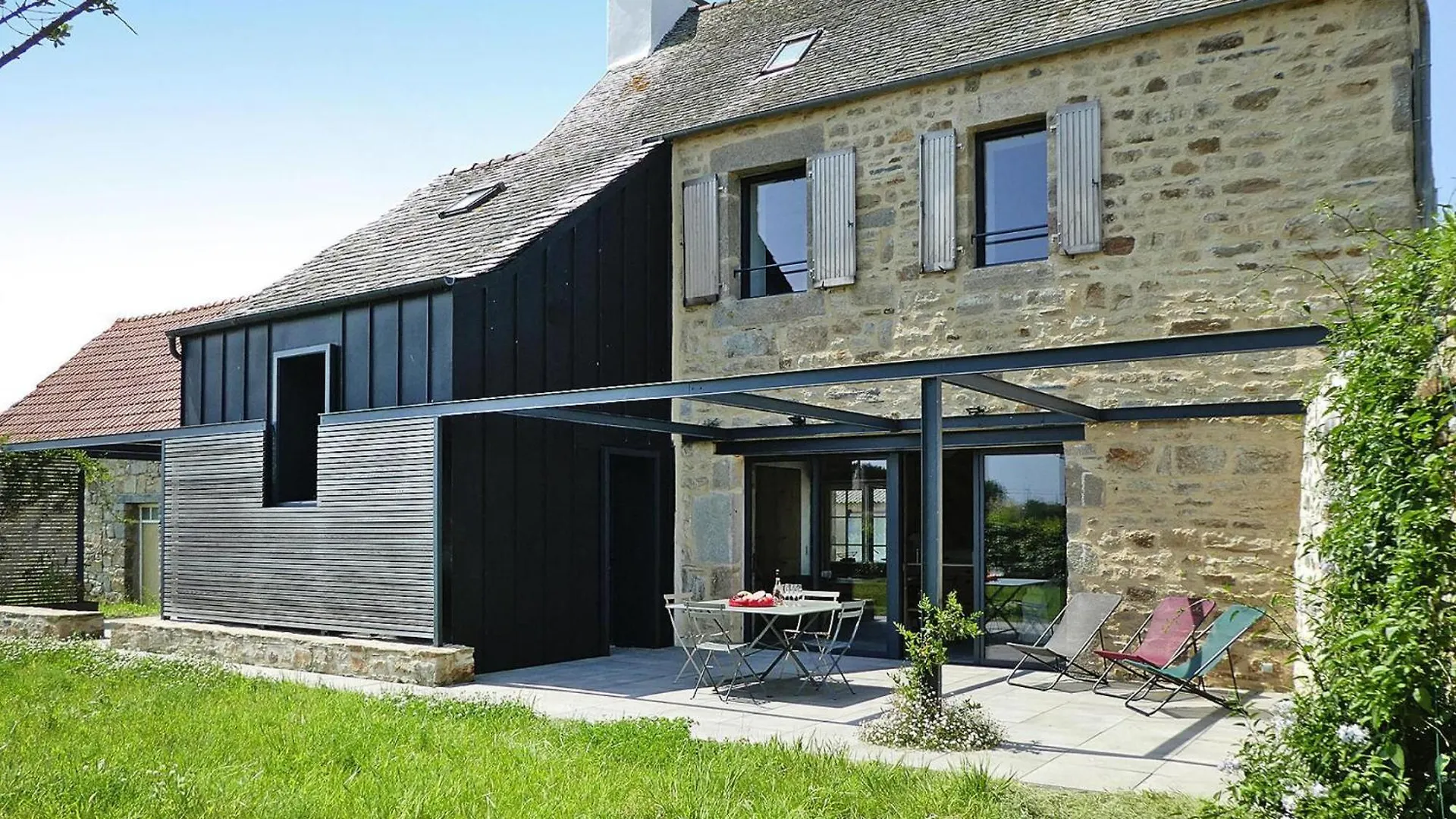 Comfortable Country Villa Near Coast Plougasnou